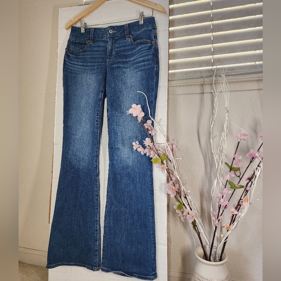 AE curvy kick boot Women's 2P - Picture 2 of 13